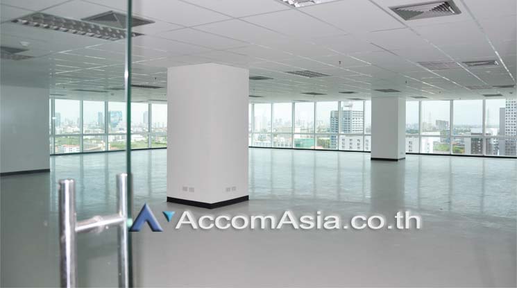 9  Office Space For Rent in Pattanakarn ,Bangkok ARL Ramkhamhaeng at UM Tower AA11781